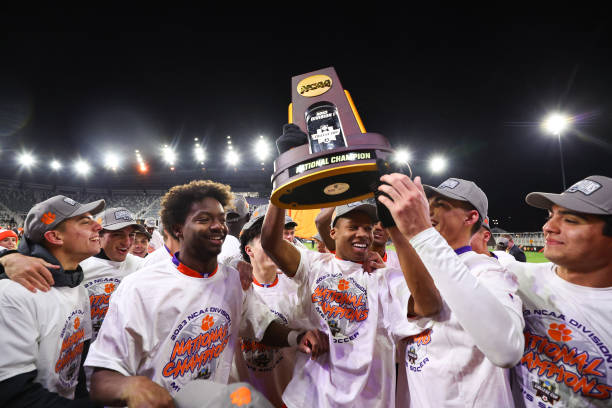 更何况对一 更何况对一